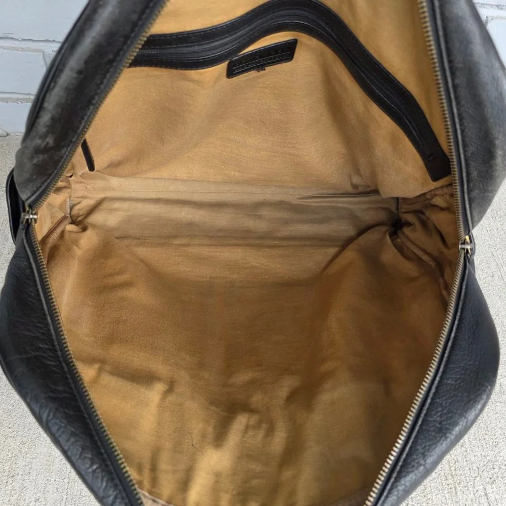 Levenger Black Leather Briefcase / Laptop Bag – 17” Wide
